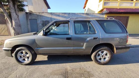 CHEVROLET BLAZER 2.8 DLX 4X4 12V TURBO INTERCOOLER DIESEL 4P MANUAL